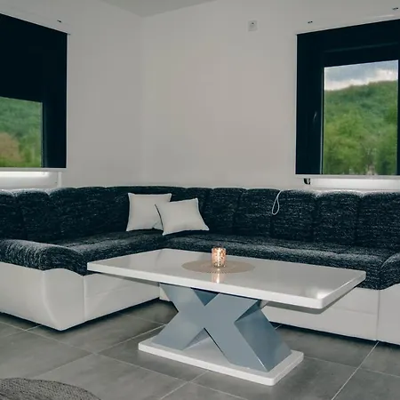 Tasnim Apartman