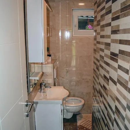 Tasnim Apartman